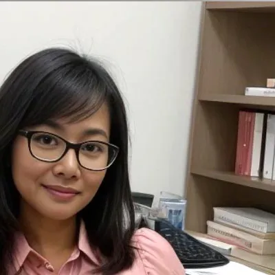 Julia, Hot Secretary